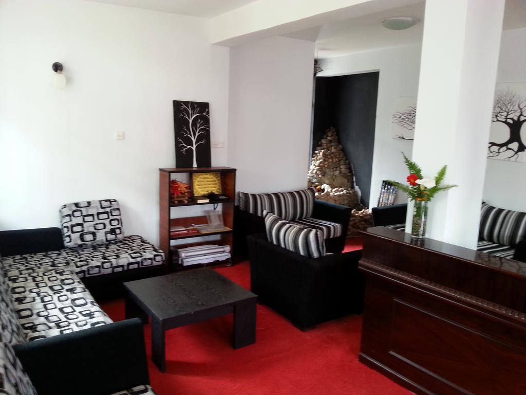 La Cottage Boutique Hotel & Restaurant Nuwara Eliya Bagian luar foto