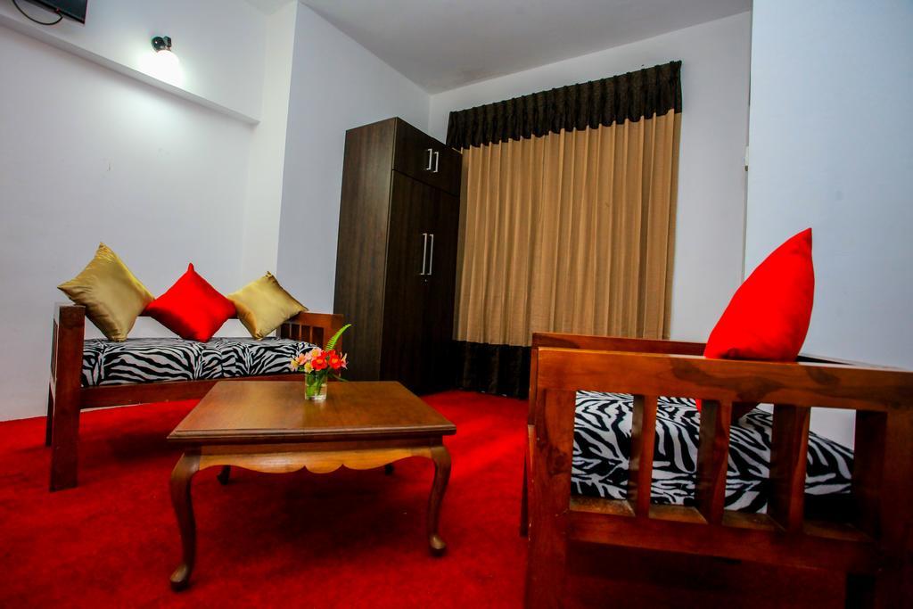 La Cottage Boutique Hotel & Restaurant Nuwara Eliya Bagian luar foto
