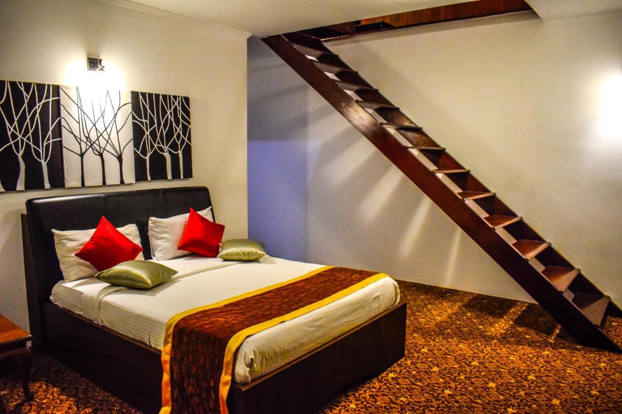 La Cottage Boutique Hotel & Restaurant Nuwara Eliya Bagian luar foto