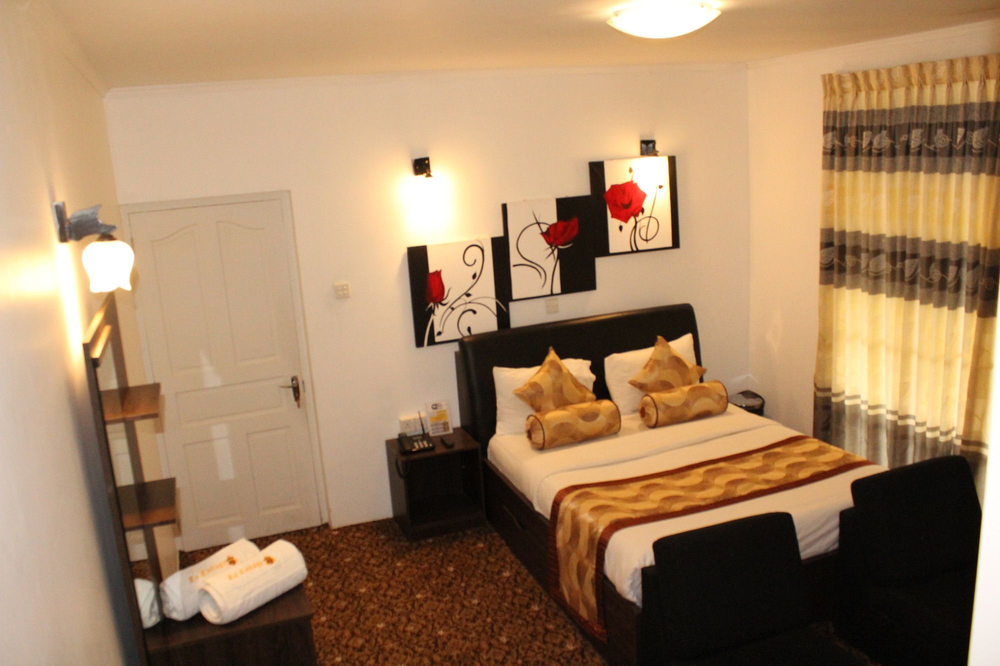 La Cottage Boutique Hotel & Restaurant Nuwara Eliya Bagian luar foto